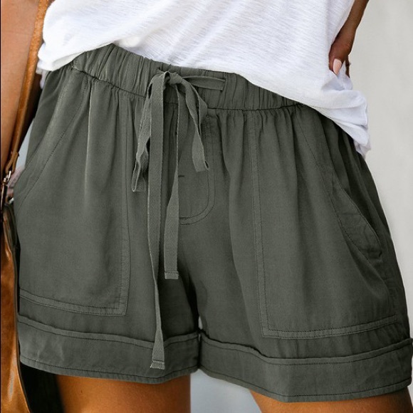 HERE TO RELAX DRAWSTRING SHORTS-GREEN - Picture 3 of 4